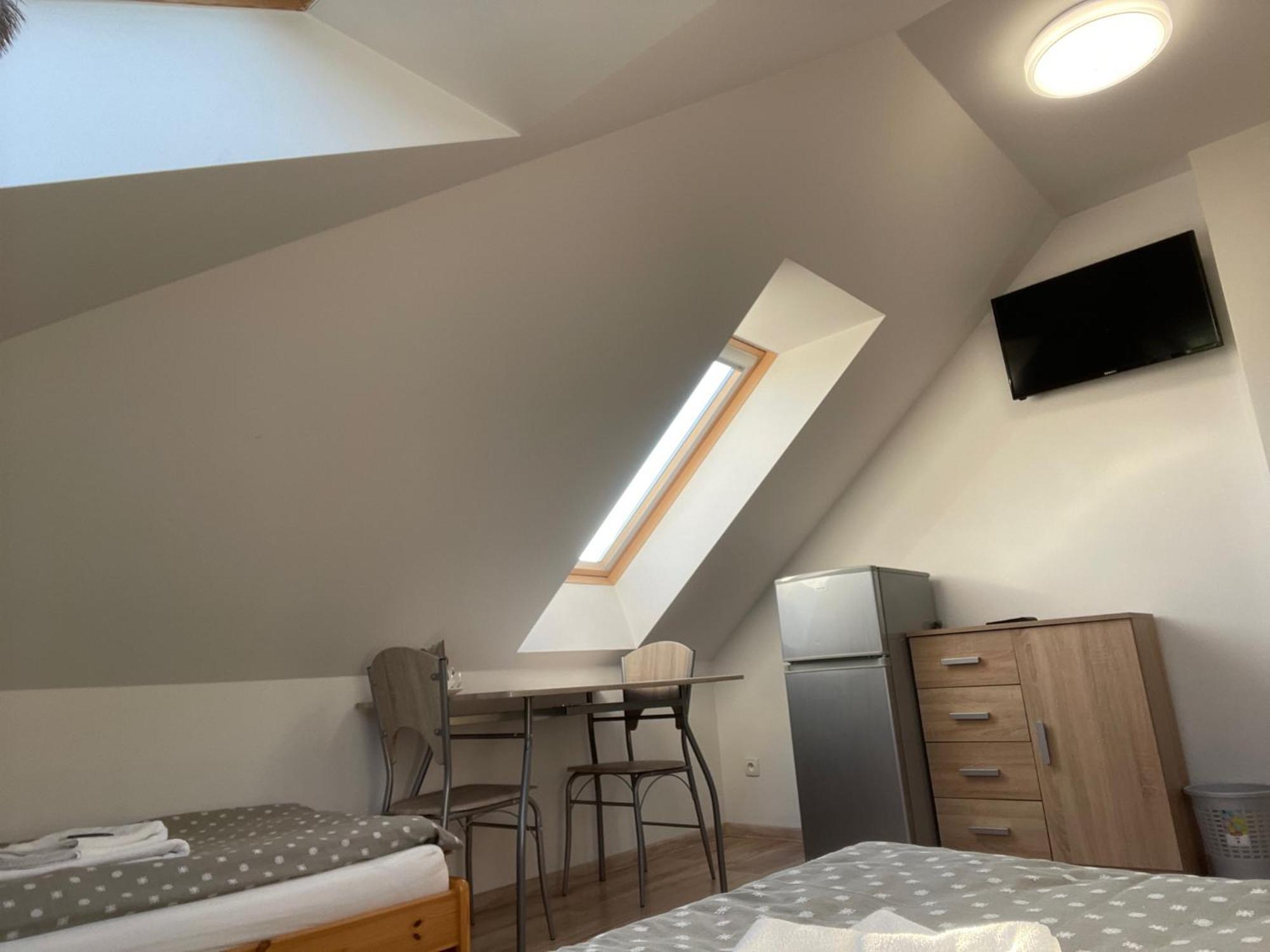 Rozana 51 Apartment Opole Bagian luar foto