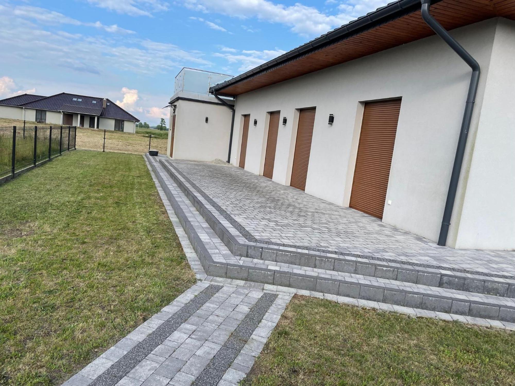 Rozana 51 Apartment Opole Bagian luar foto