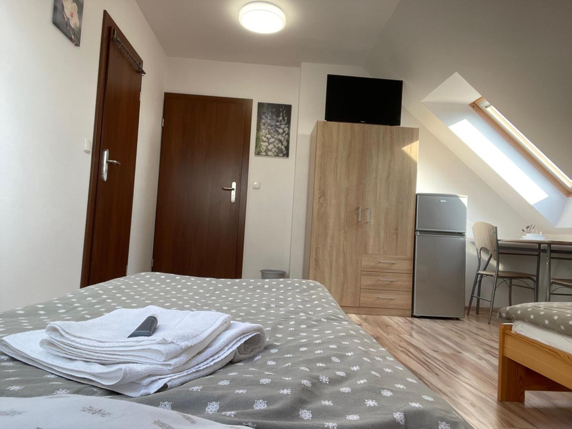 Rozana 51 Apartment Opole Bagian luar foto