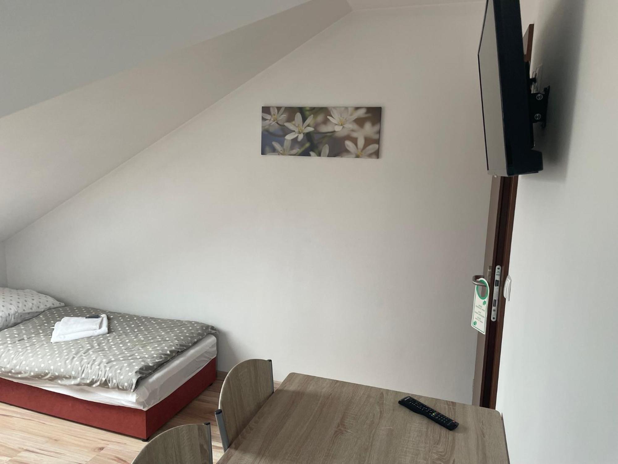 Rozana 51 Apartment Opole Bagian luar foto