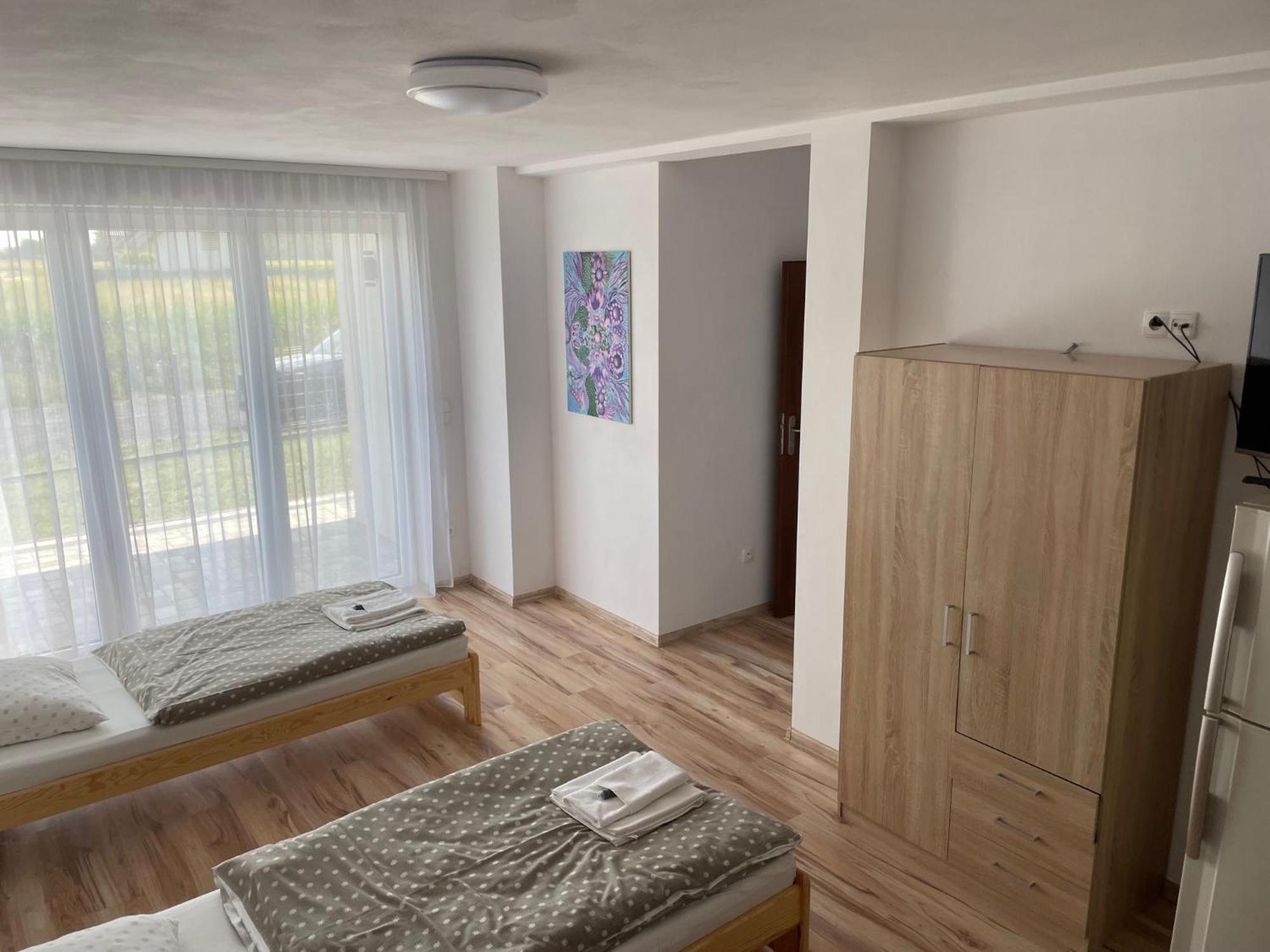 Rozana 51 Apartment Opole Bagian luar foto