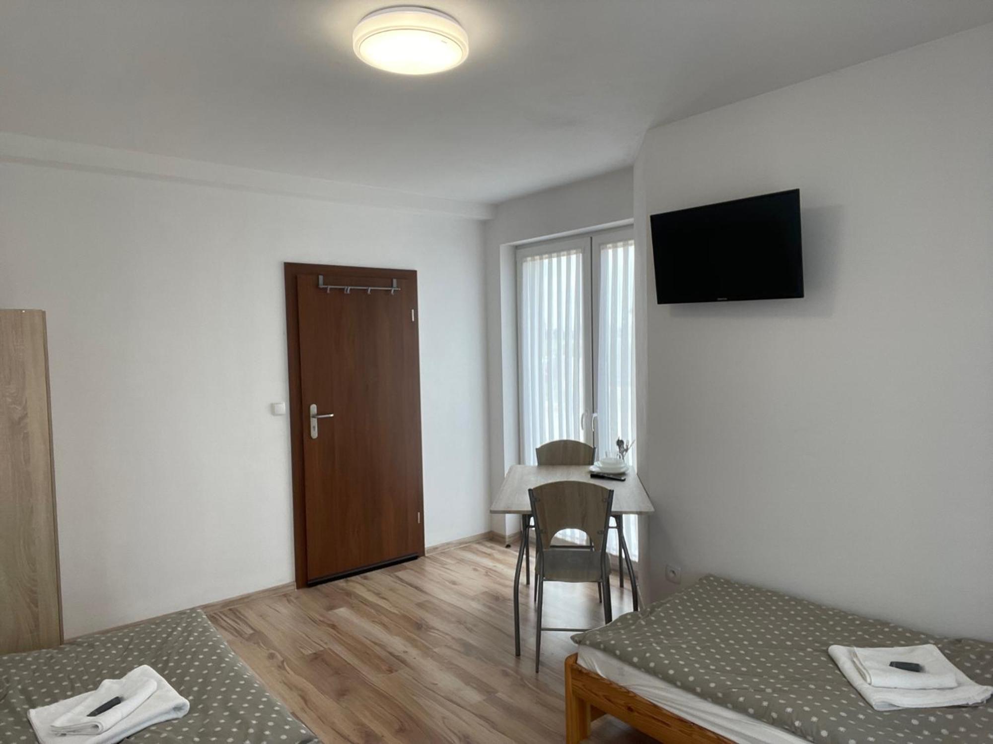 Rozana 51 Apartment Opole Bagian luar foto
